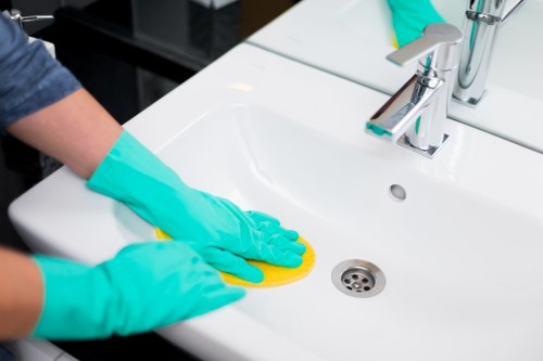 Regular office cleaning in an E15 commercial premises