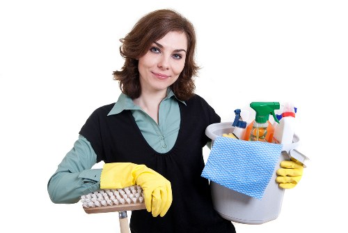 Local deep cleaning team working in E15 flats